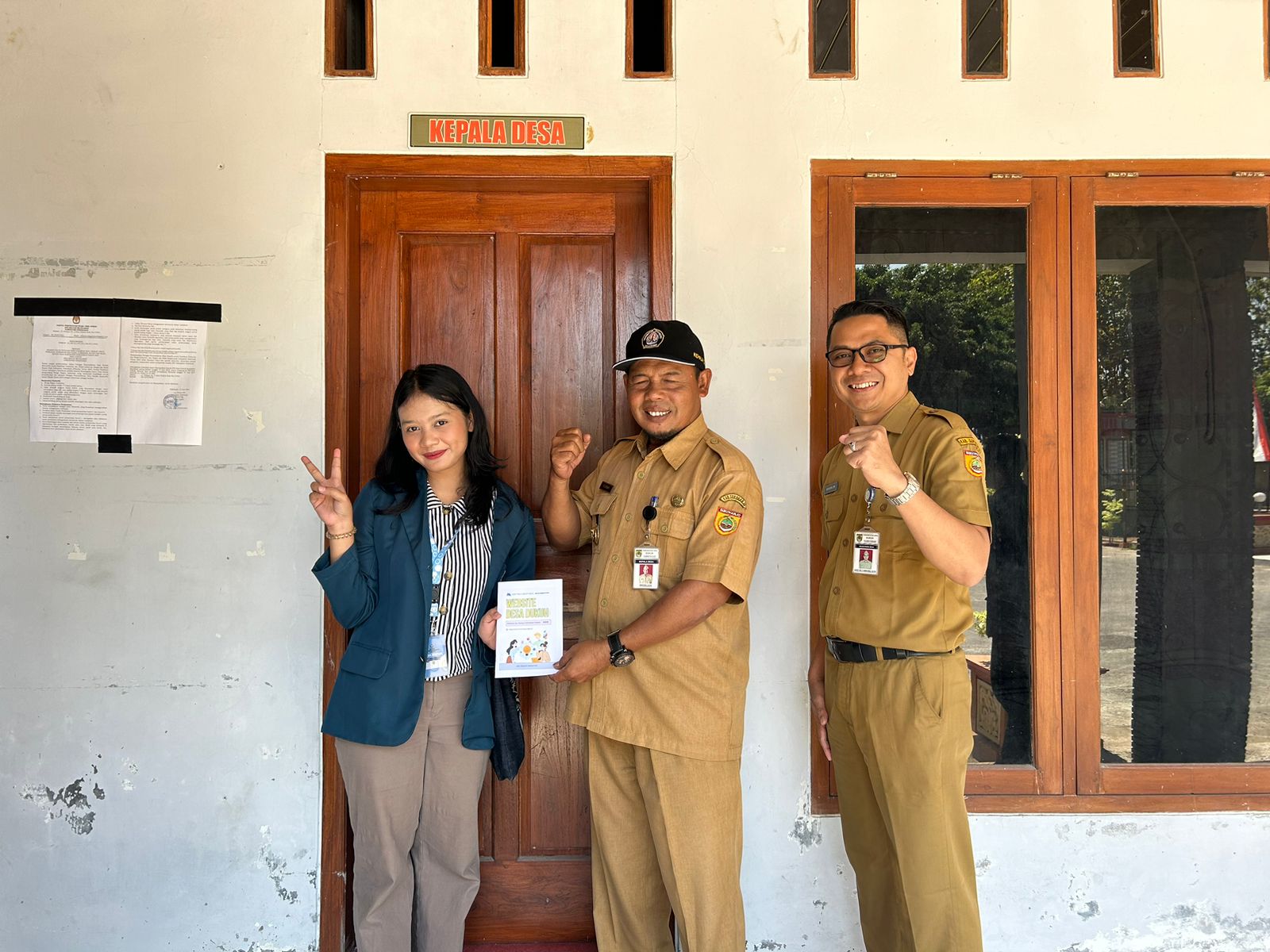 KKN II Undip 2024 Desa Dukuh: Optimalisasi Website Desa Dukuh Melalui Pendampingan Modul Strategi Pengelolaan Digital