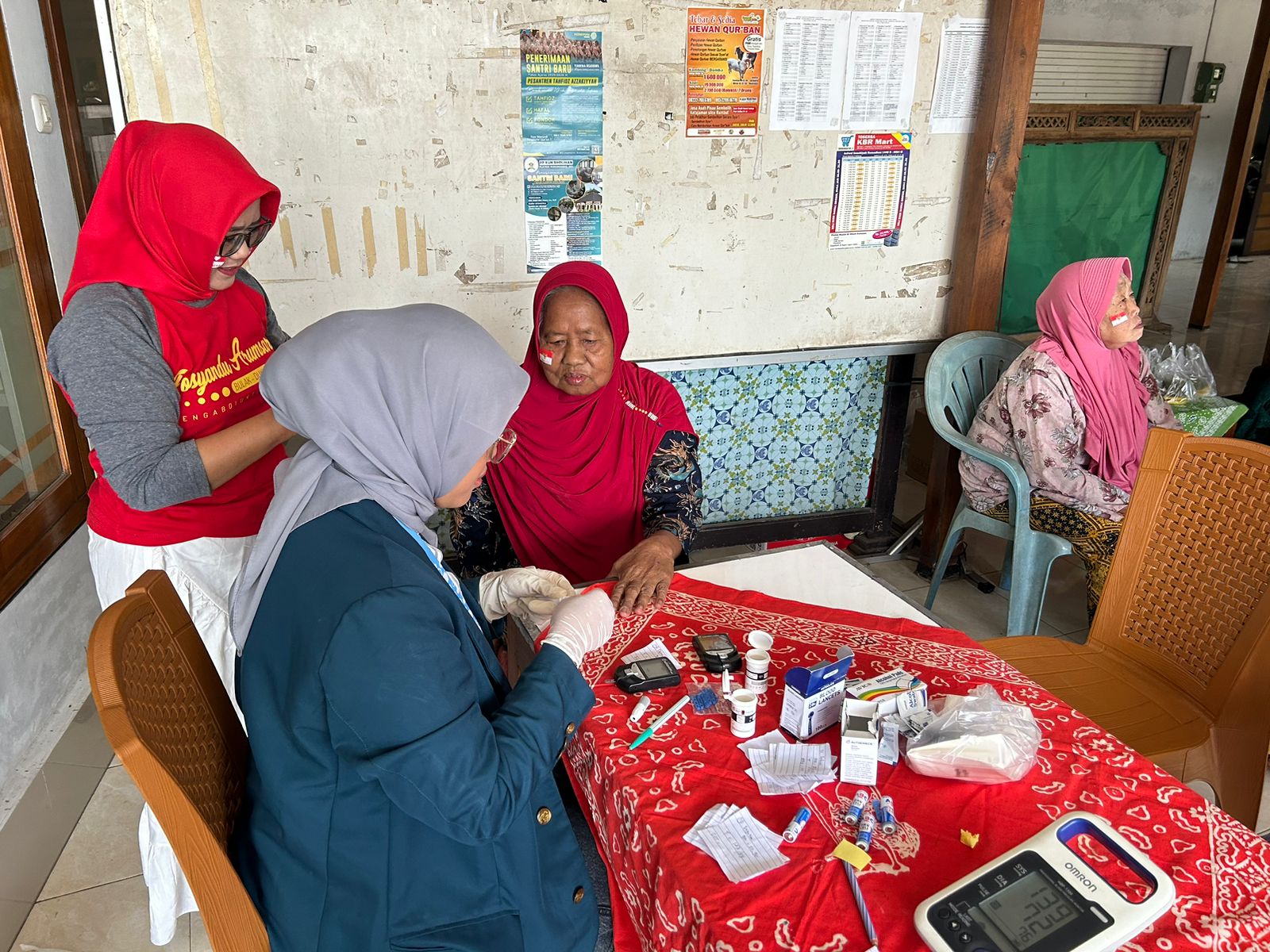 KKN II Undip 2024 Desa Dukuh: Meningkatkan Kesadaran Diabetes di Usia Senja Melalui Penyuluhan dan Cek Gula Darah Gratis di Posyandu Mekarsari II